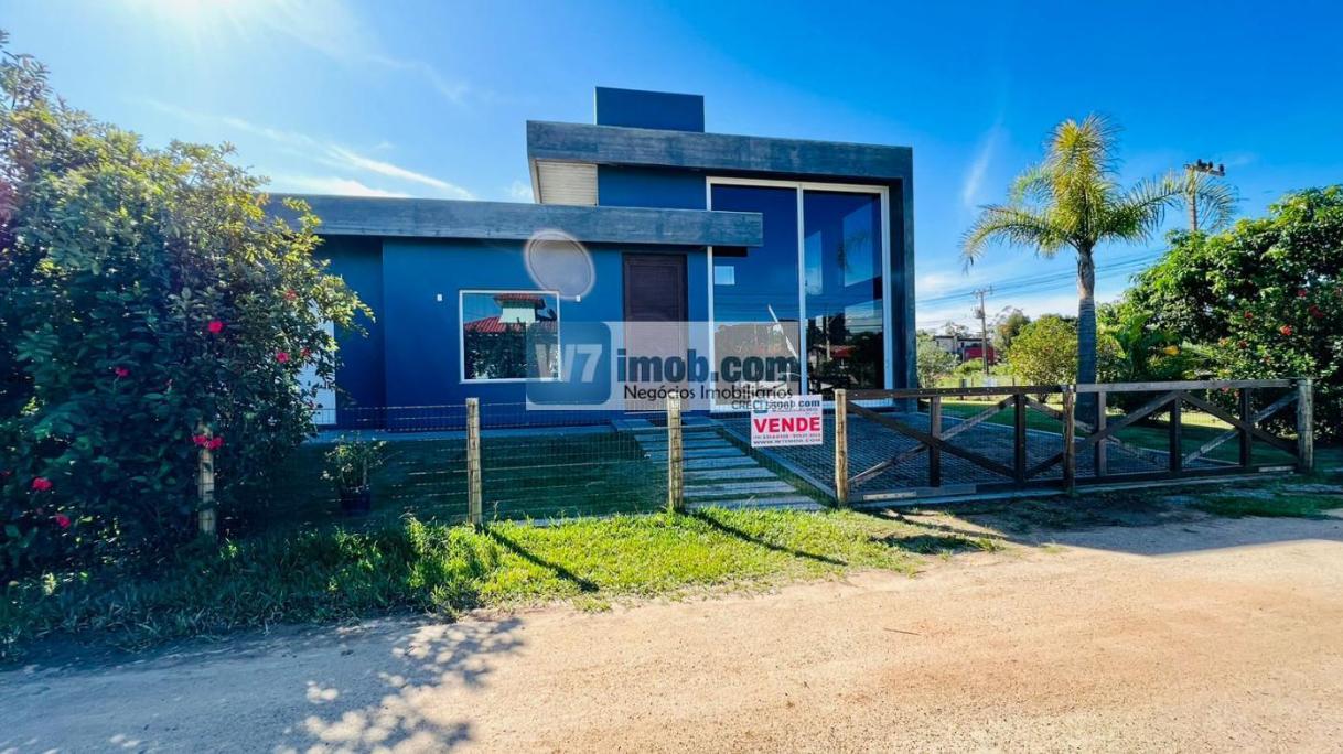 Casa p�-direito duplo, luz natural pr�ximo a Praia do Ouvidor