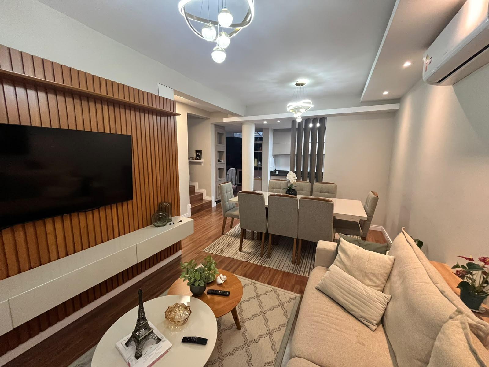 TRIPLEX MOBILIADO
