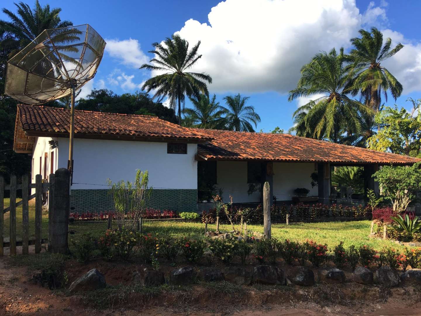 Fazenda em Itacar�, 5 dormit�rios, 2 su�tes, 4 banheiros, 2 vagas de garagens, �rea total 100,00 Hectares