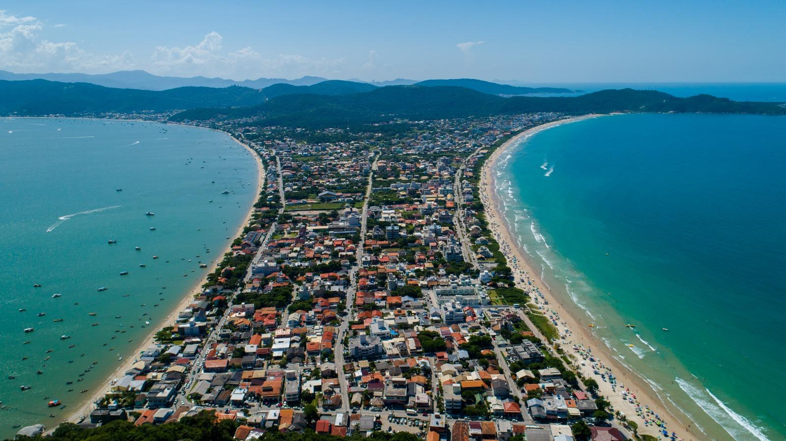 Vista do Morro do Macaco / Canto Grande e Mariscal