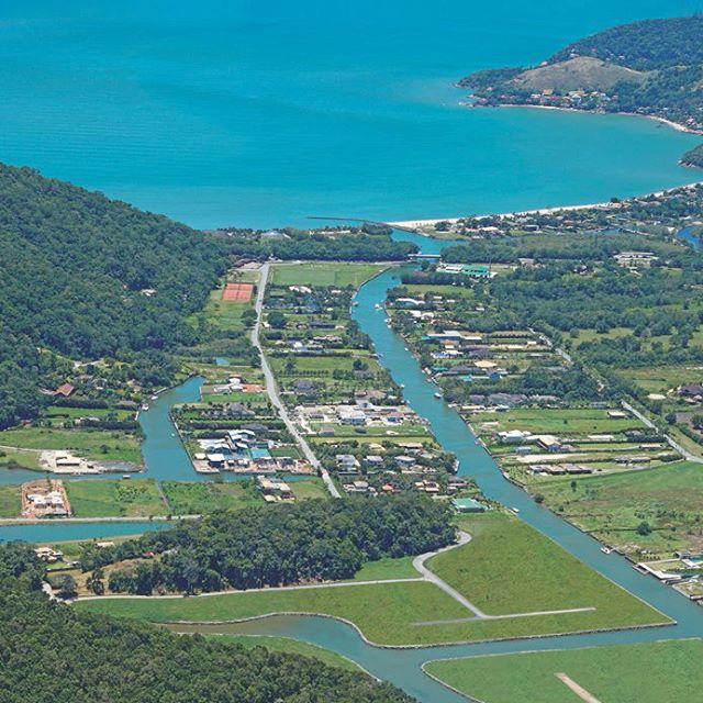 UM CONDOM�NIO CONSAGRADO DE ALT�SSIMO PADR�O E COM A MELHOR INFRAESTRUTURA DA COSTA VERDE.