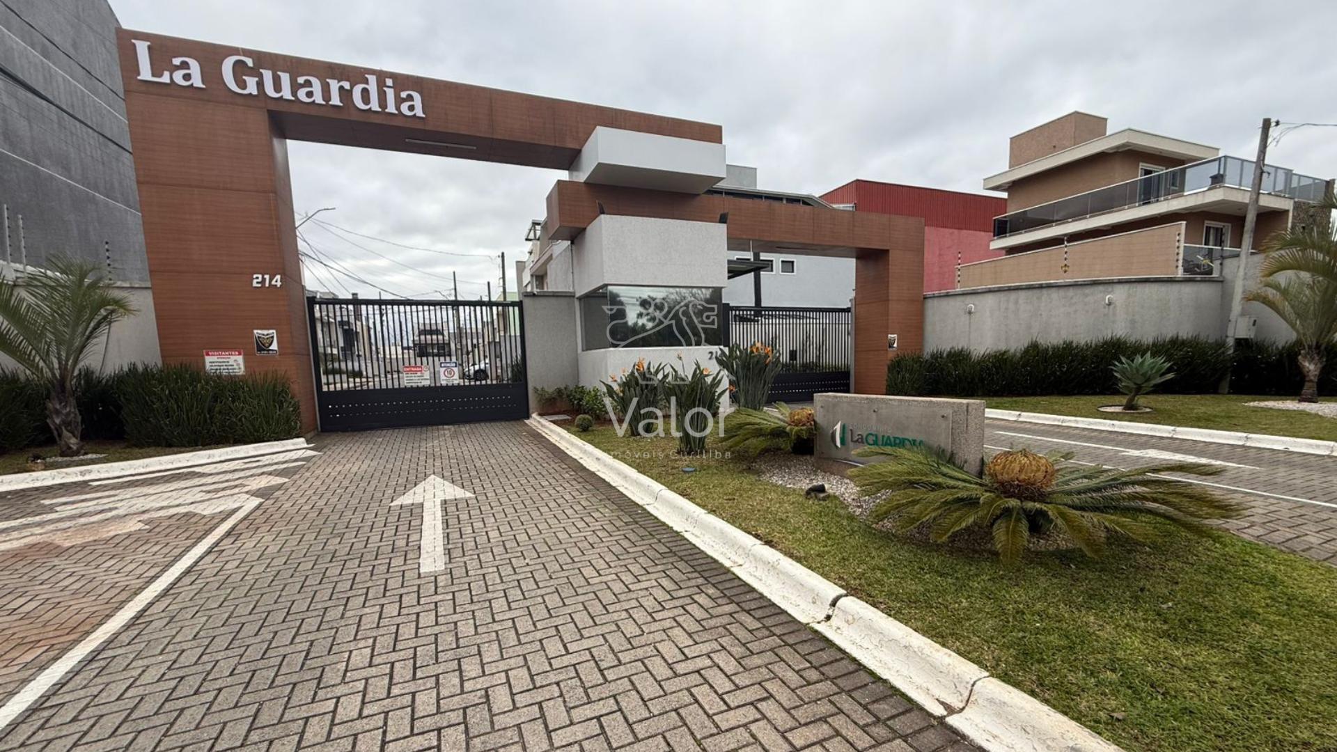 Casa em Condom�nio Fechacho - Porteira Fechada!