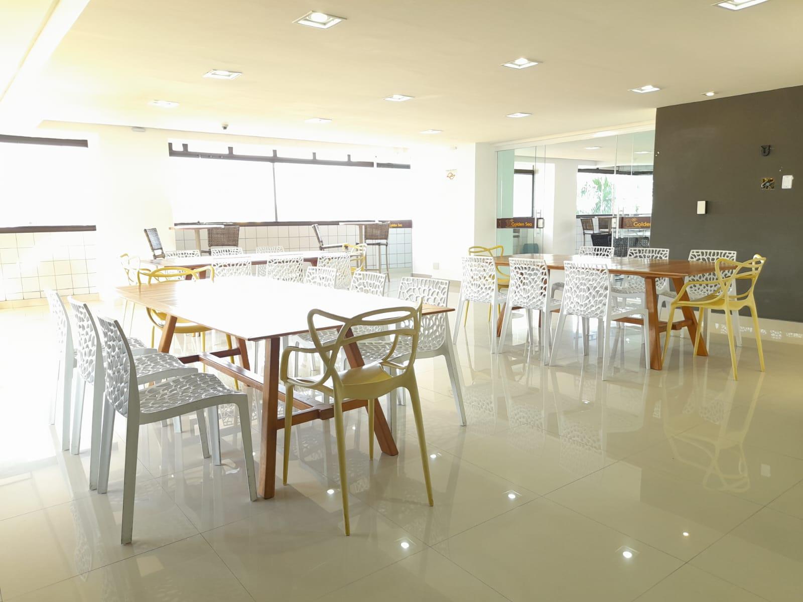 Sal�o de festas com vista mara para voc� fazer aquela festa surpresa para quem ama, com muito estilo e sofistica��o.